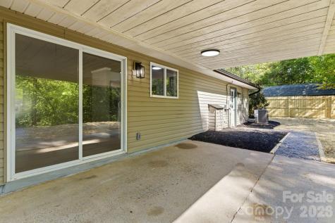24 Sagefield Drive Candler NC 28715