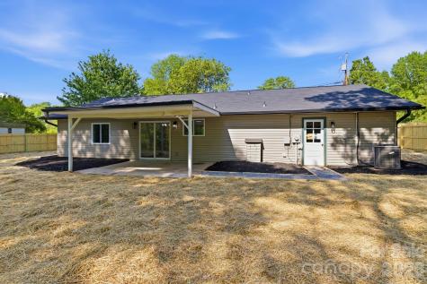 24 Sagefield Drive Candler NC 28715
