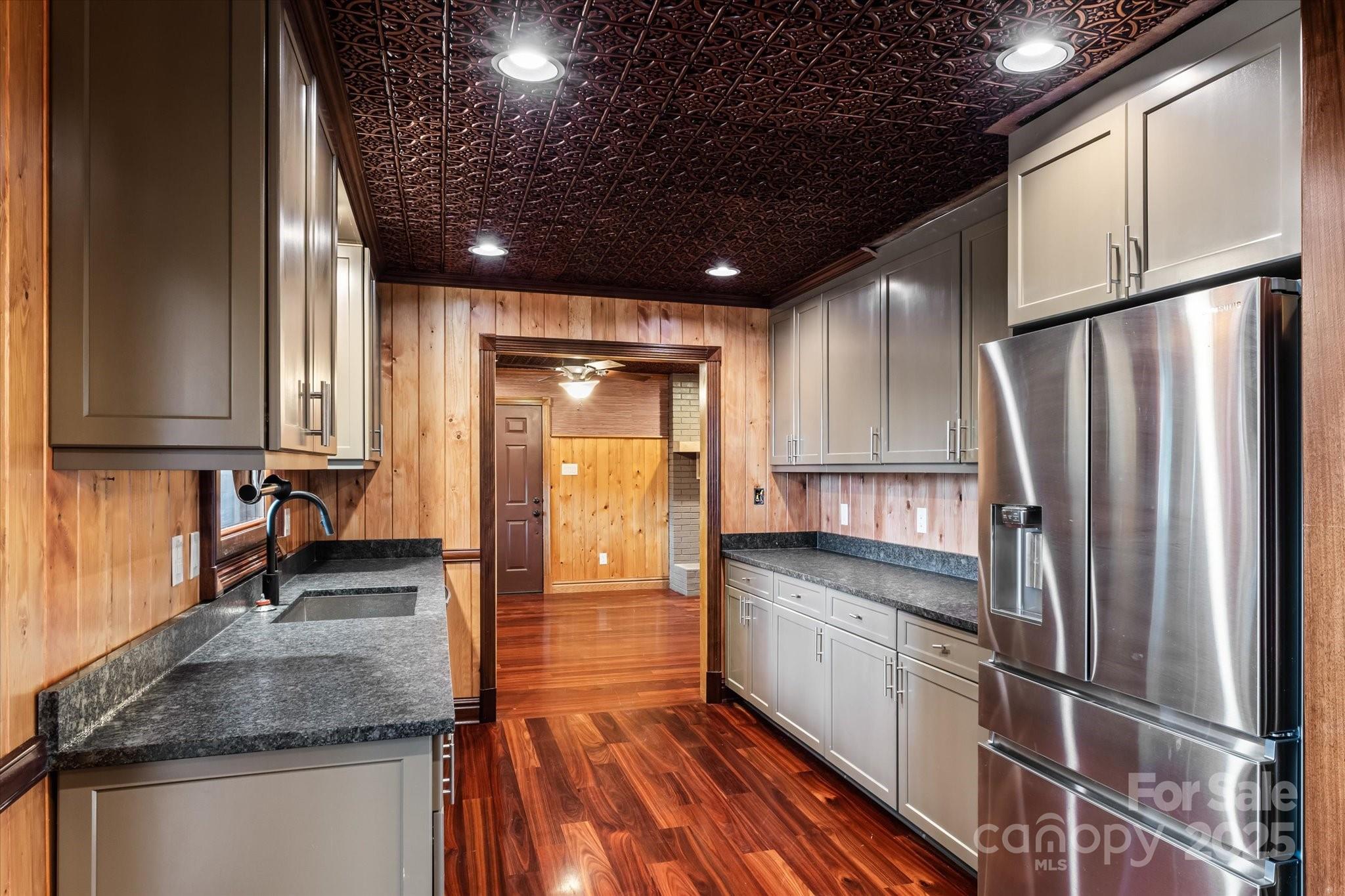 258 Crystal Circle Mooresville NC 28117