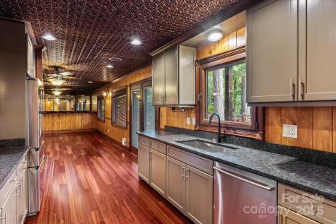 258 Crystal Circle Mooresville NC 28117