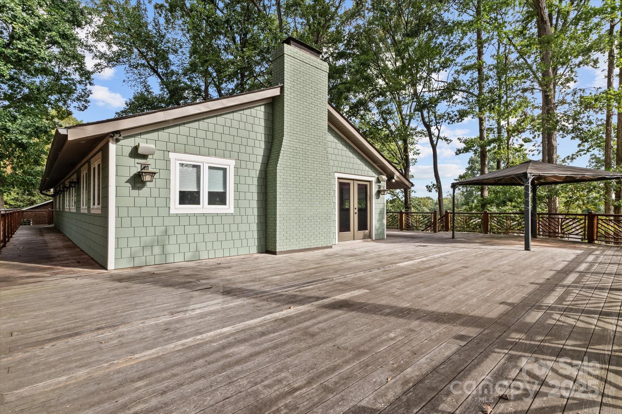 258 Crystal Circle Mooresville NC 28117