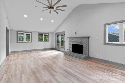 258 Crystal Circle Mooresville NC 28117