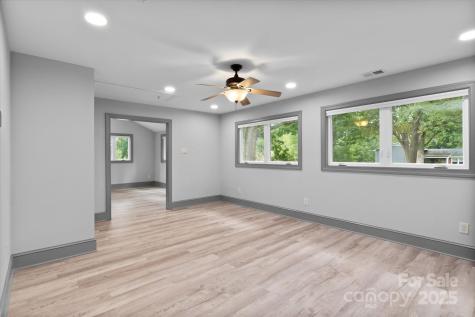 258 Crystal Circle Mooresville NC 28117