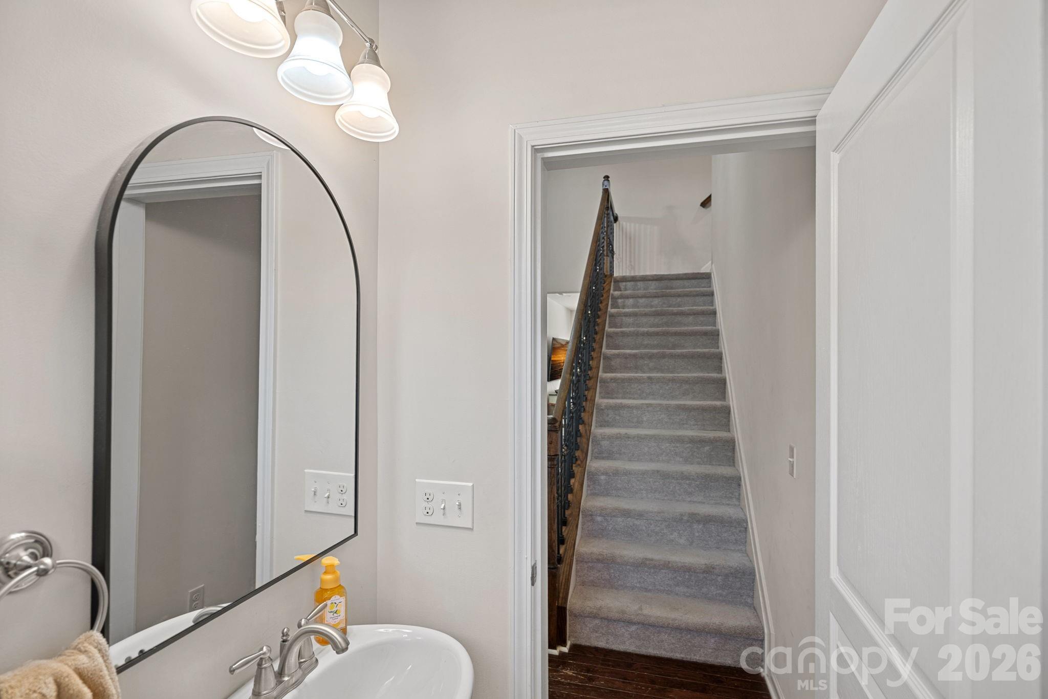 2219 Whitford Lane Charlotte NC 28210