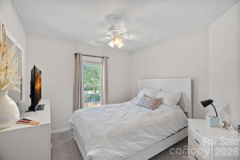 2219 Whitford Lane Charlotte NC 28210