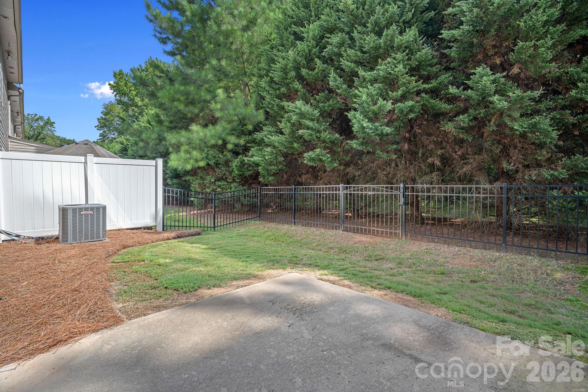 2219 Whitford Lane Charlotte NC 28210