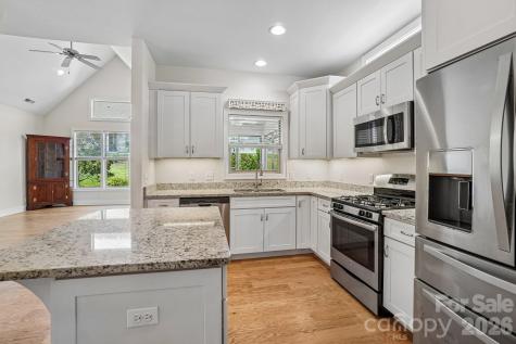 163 Windstone Drive Fletcher NC 28732