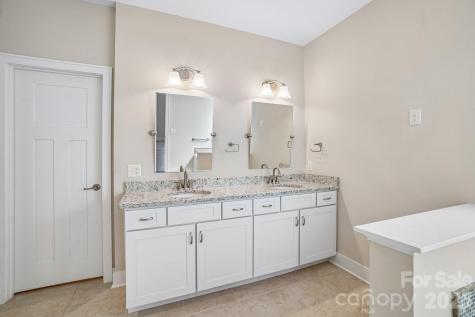 163 Windstone Drive Fletcher NC 28732