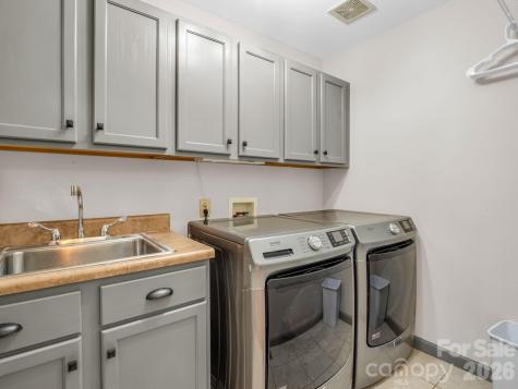 200 Granite Bridge Court Black Mountain NC 28711