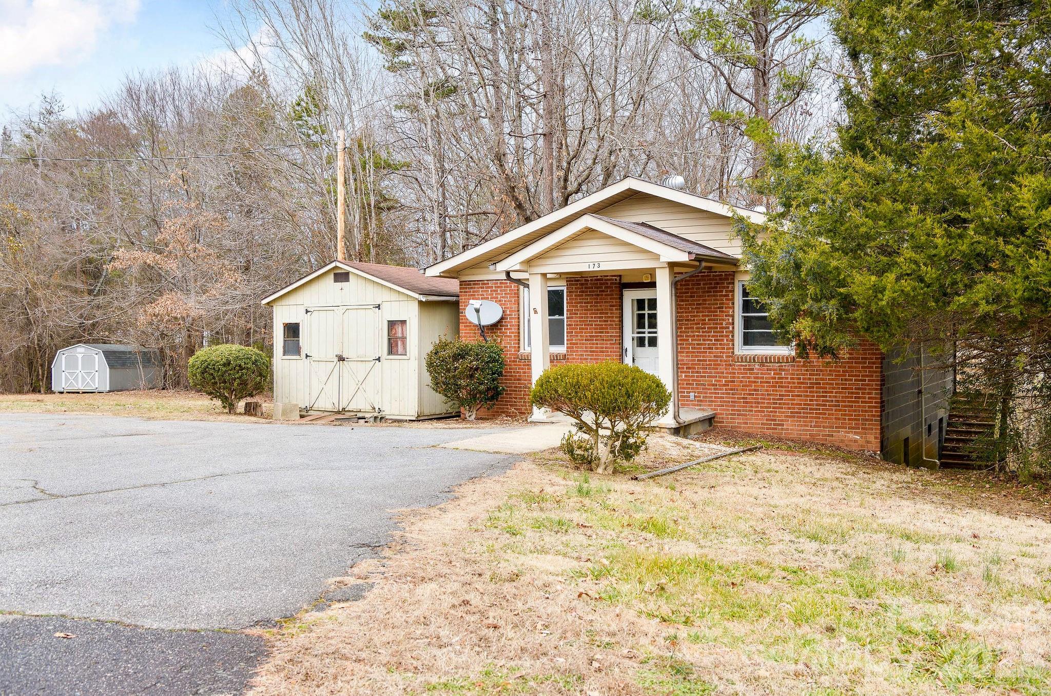 171 Lakey Road Mocksville NC 27028