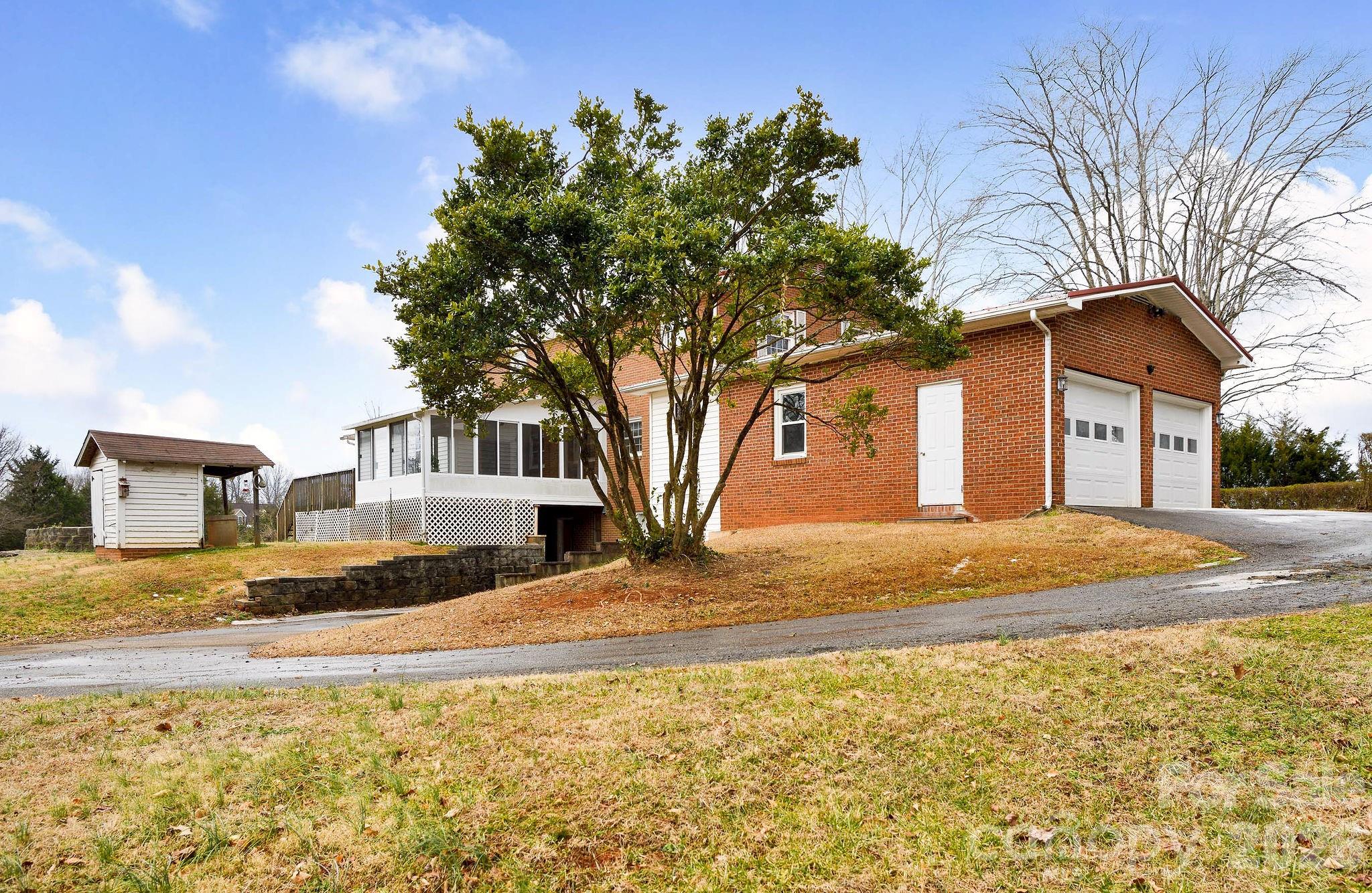 171 Lakey Road Mocksville NC 27028