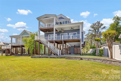 6308 E Yacht Drive Oak Island NC 28465