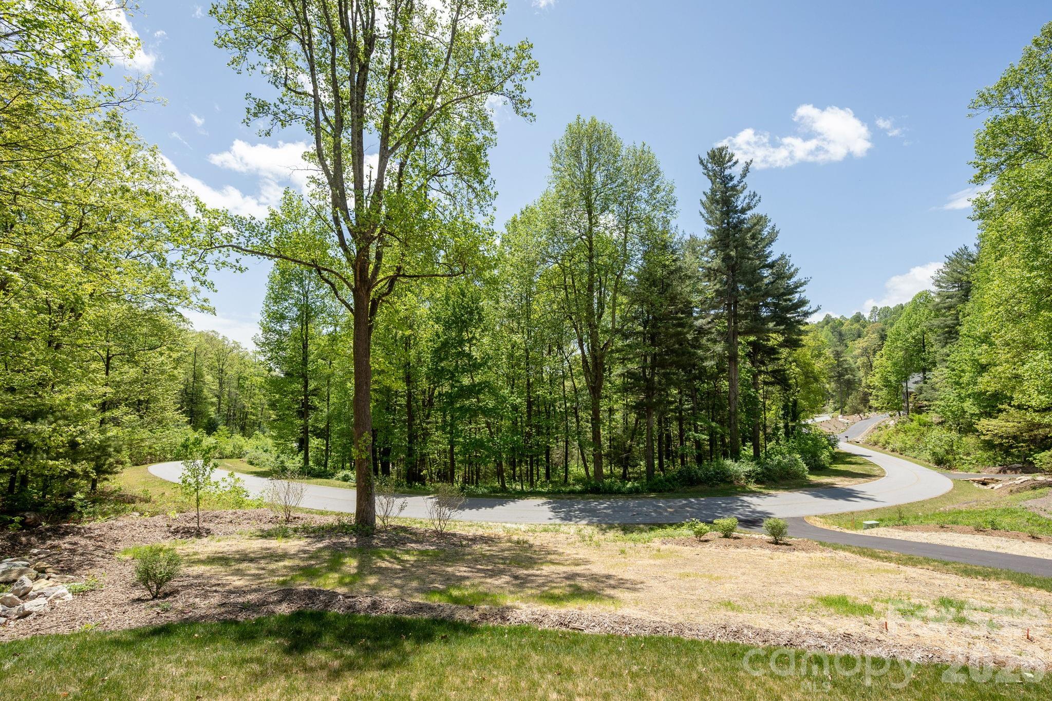 634 Hollybrook Drive Flat Rock NC 28731