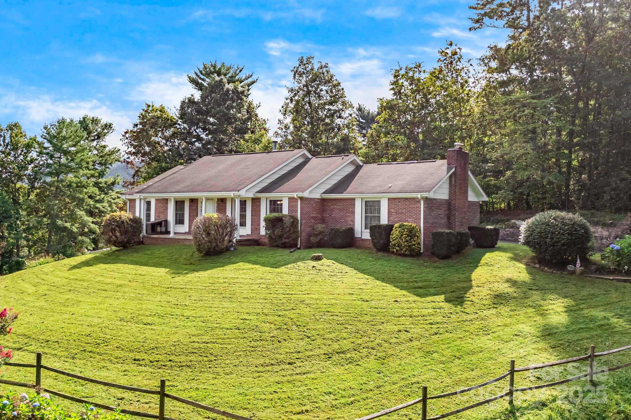 90 Kentwood Drive Weaverville NC 28787