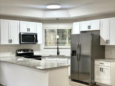 5003 Aberdun Court Charlotte NC 28215