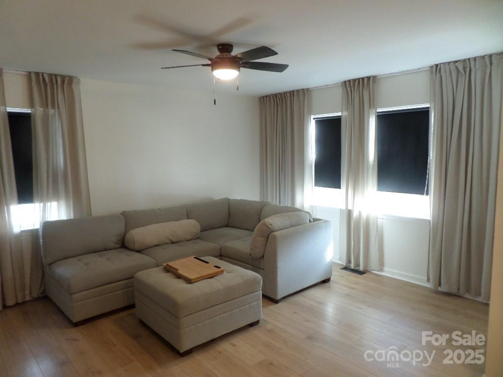 3216 Lasalle Street Charlotte NC 28216