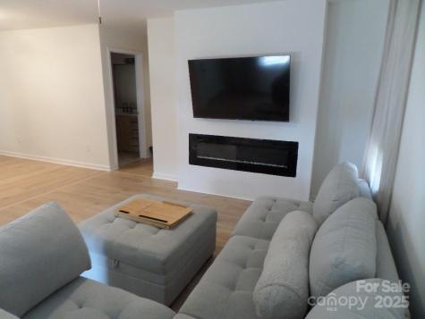 3216 Lasalle Street Charlotte NC 28216