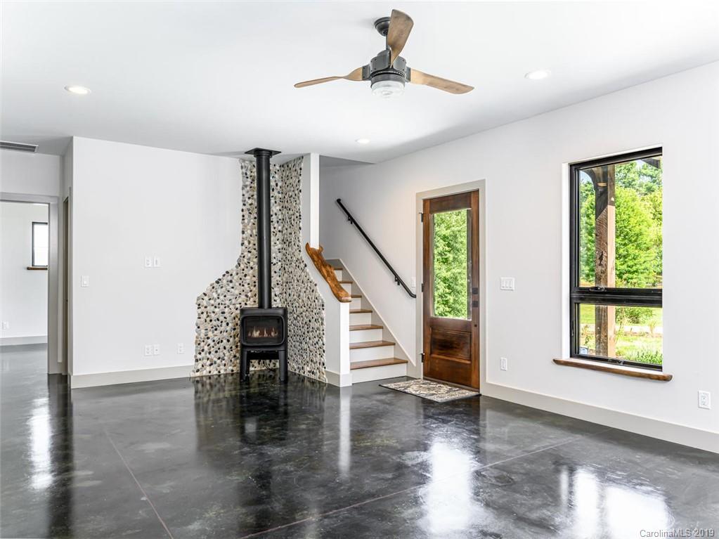 39 Pruitt Street Asheville NC 28806