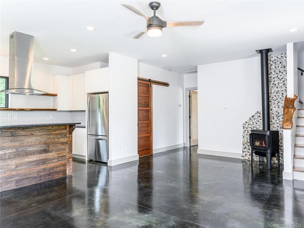 39 Pruitt Street Asheville NC 28806