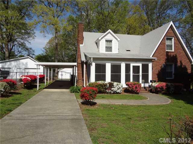 641 Vinewood Place Charlotte NC 28205