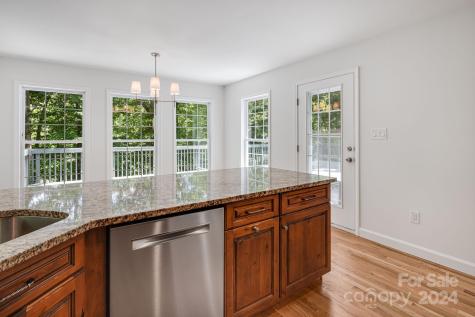 25 Knoll Hill Lane Black Mountain NC 28711