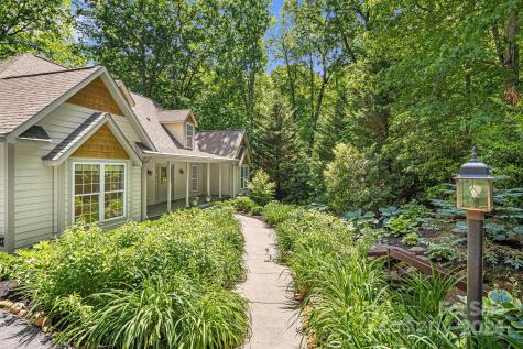25 Knoll Hill Lane Black Mountain NC 28711