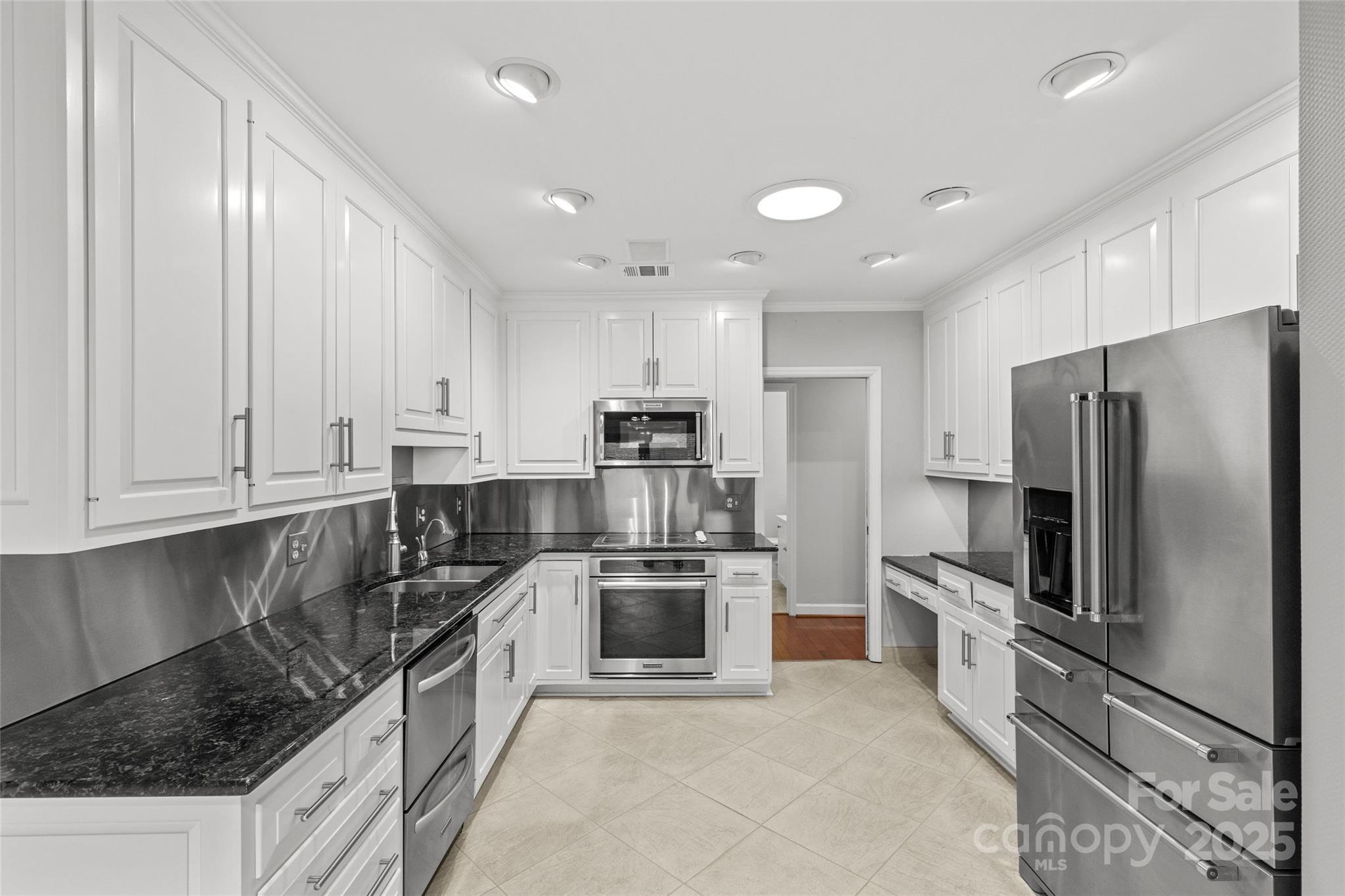 5306 Sandtrap Lane Charlotte NC 28226