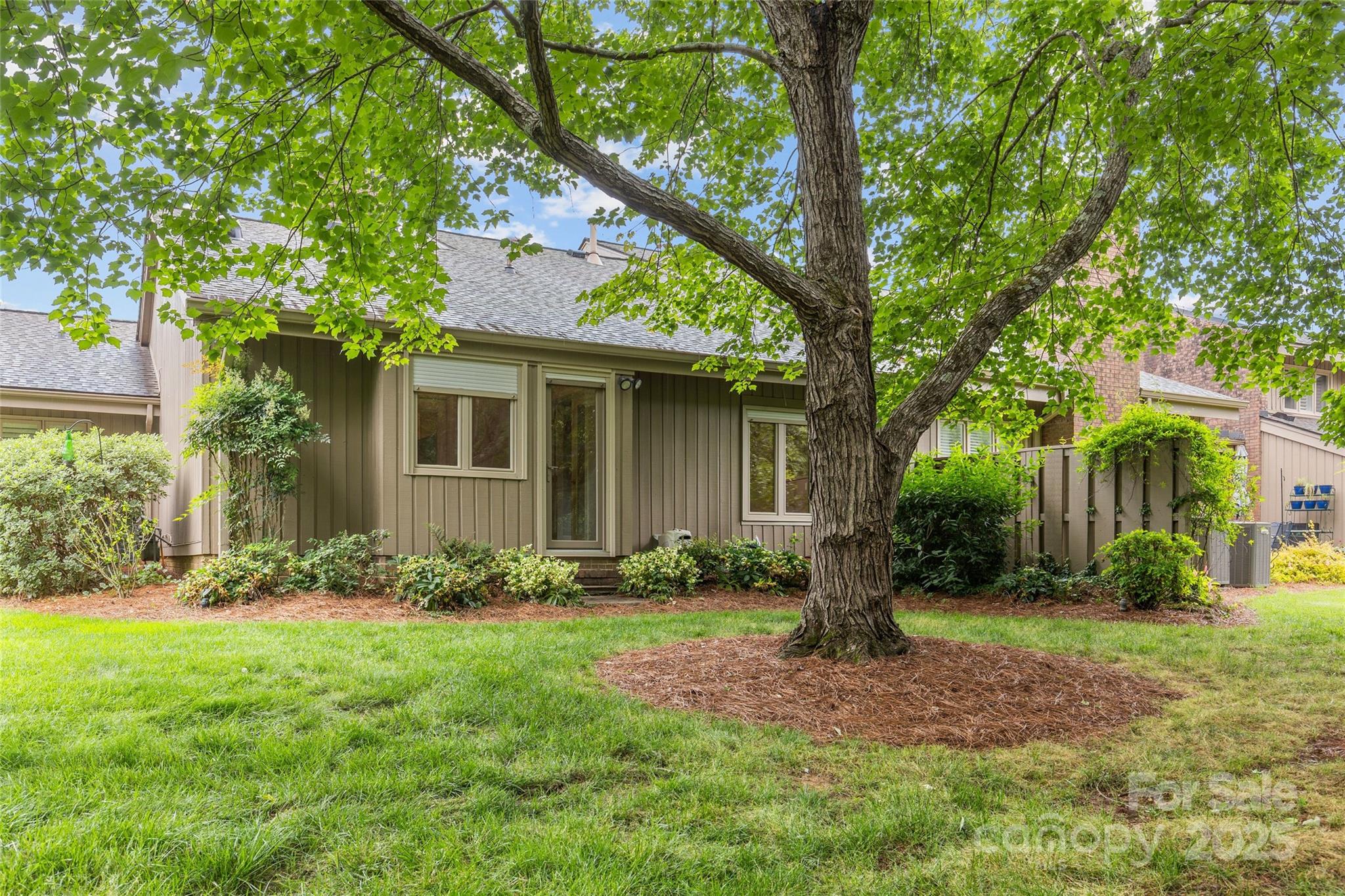 5306 Sandtrap Lane Charlotte NC 28226