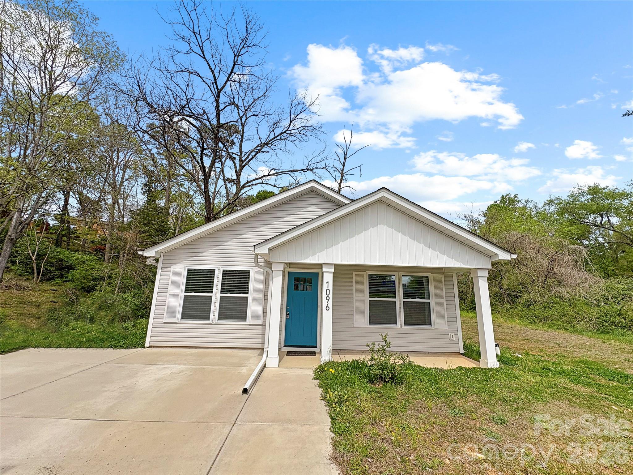 1096 12th Avenue NW Hickory NC 28601