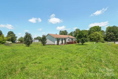 1069 Heather Glen Drive Catawba NC 28609