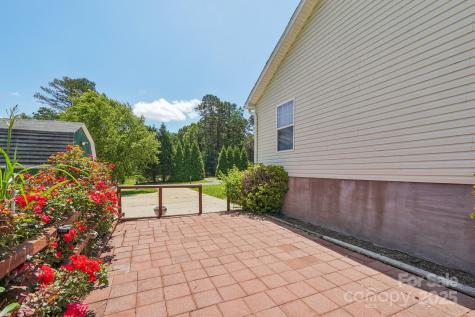 1069 Heather Glen Drive Catawba NC 28609