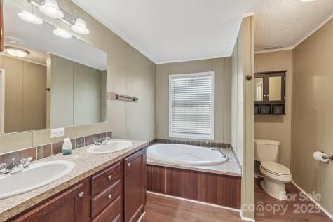 1069 Heather Glen Drive Catawba NC 28609