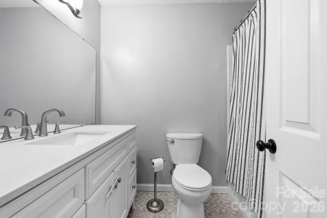 1 Eastway Court Fletcher NC 28732