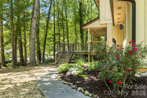 1 Eastway Court Fletcher NC 28732