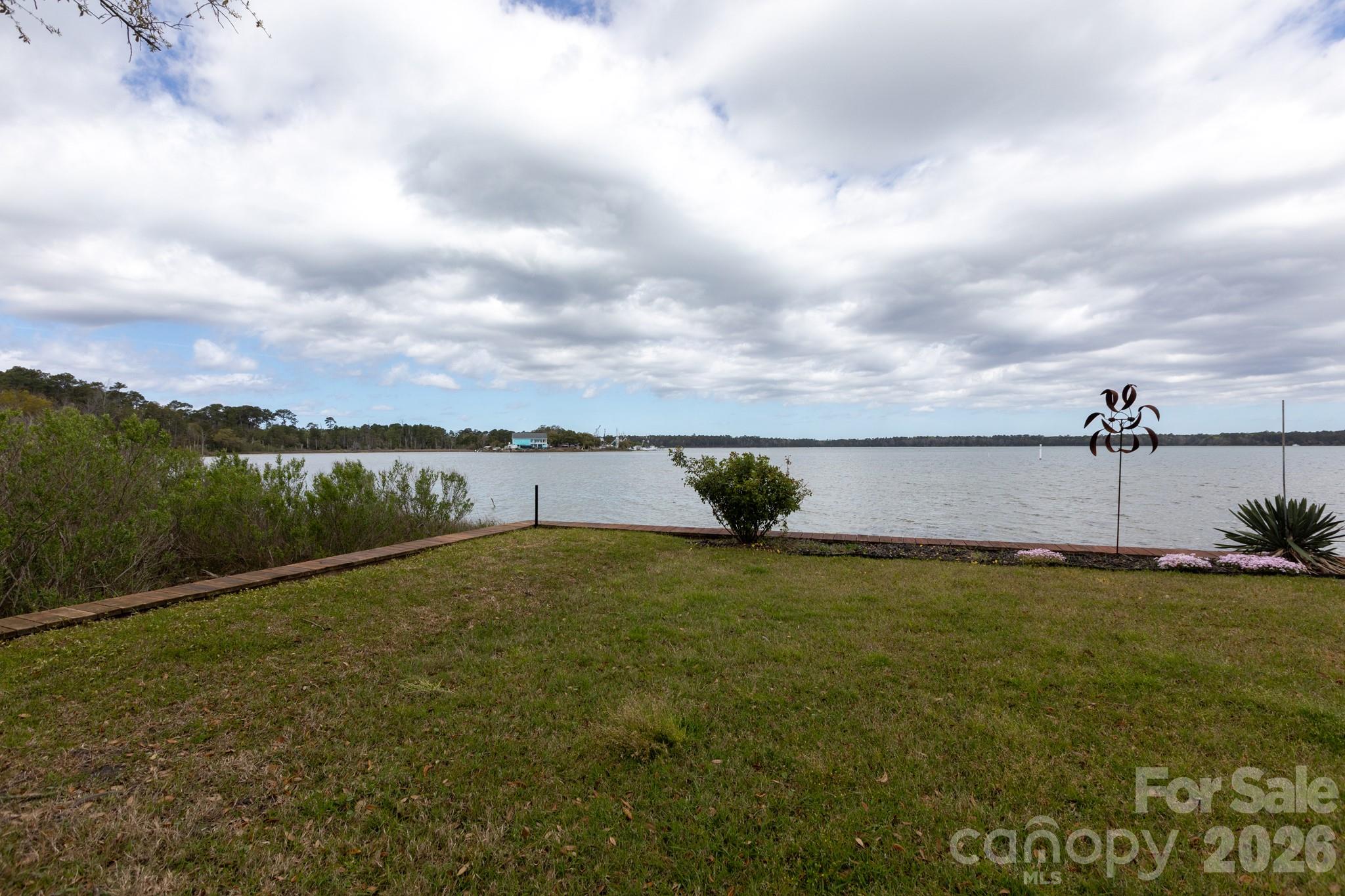 211 Fannie Creek Lane Sneads Ferry NC 28460