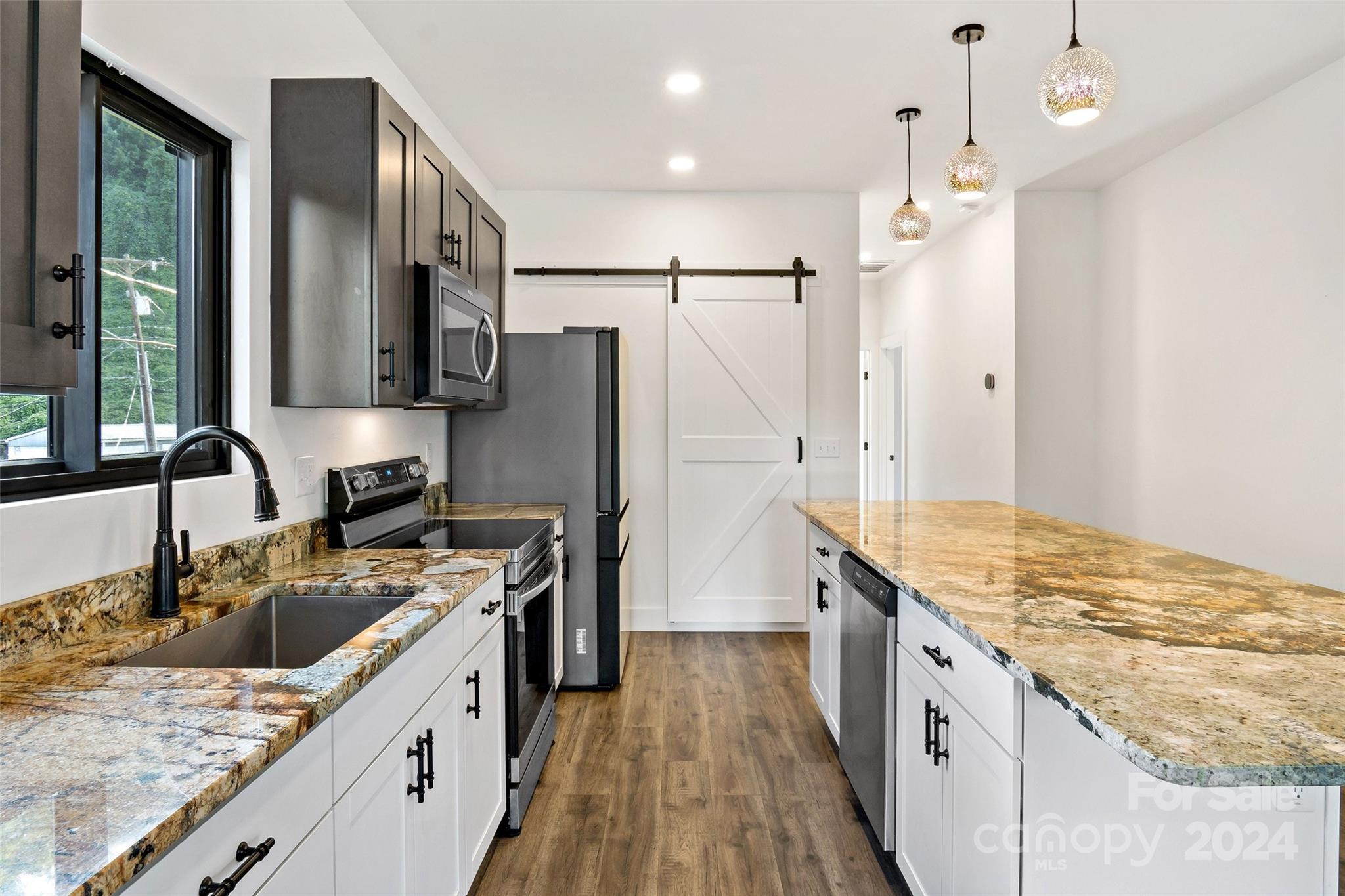 19 Salisbury Avenue Old Fort NC 28762