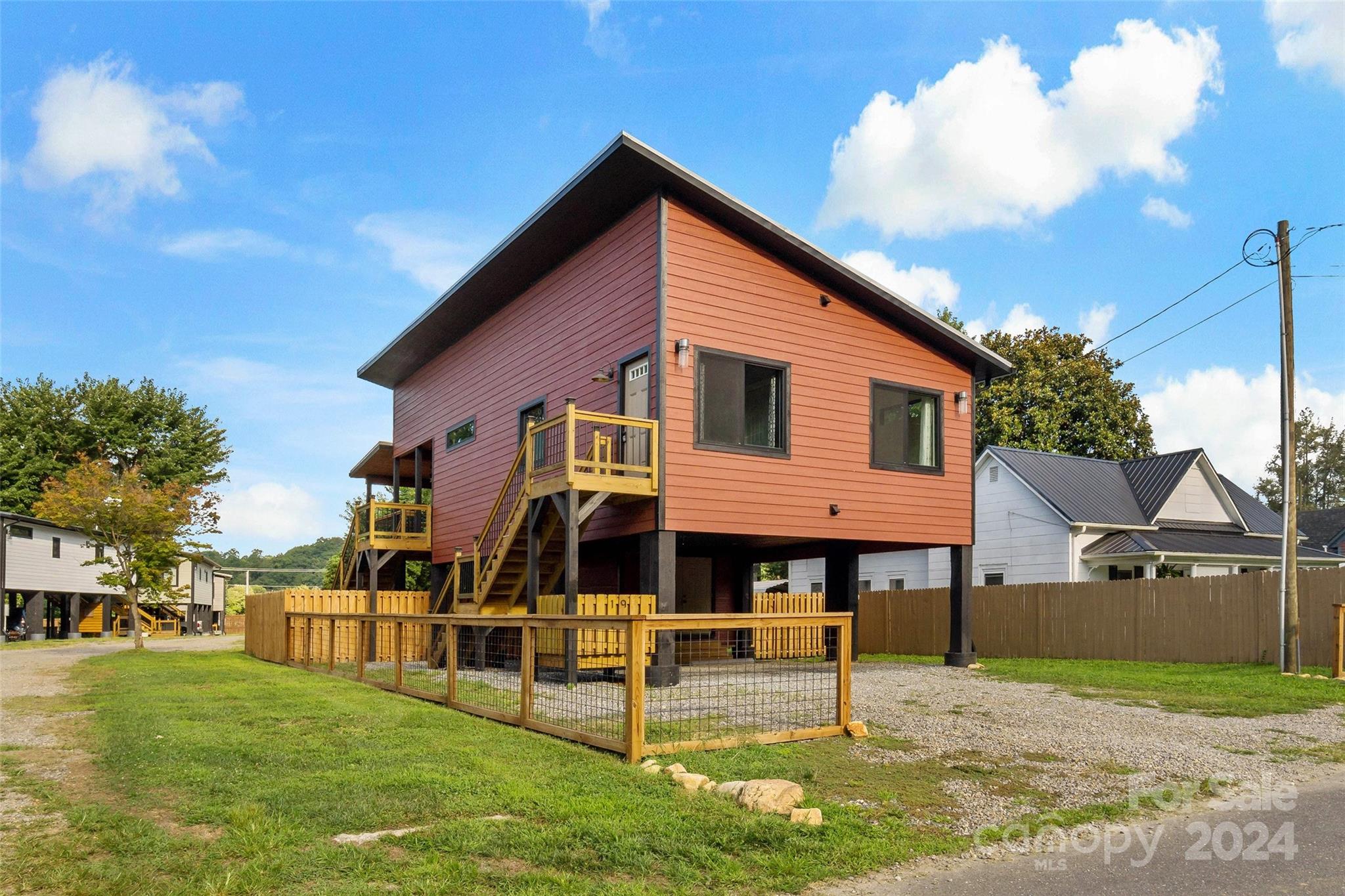 19 Salisbury Avenue Old Fort NC 28762