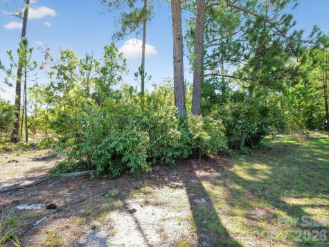 1035 Mcmillan Road Cheraw SC 29520