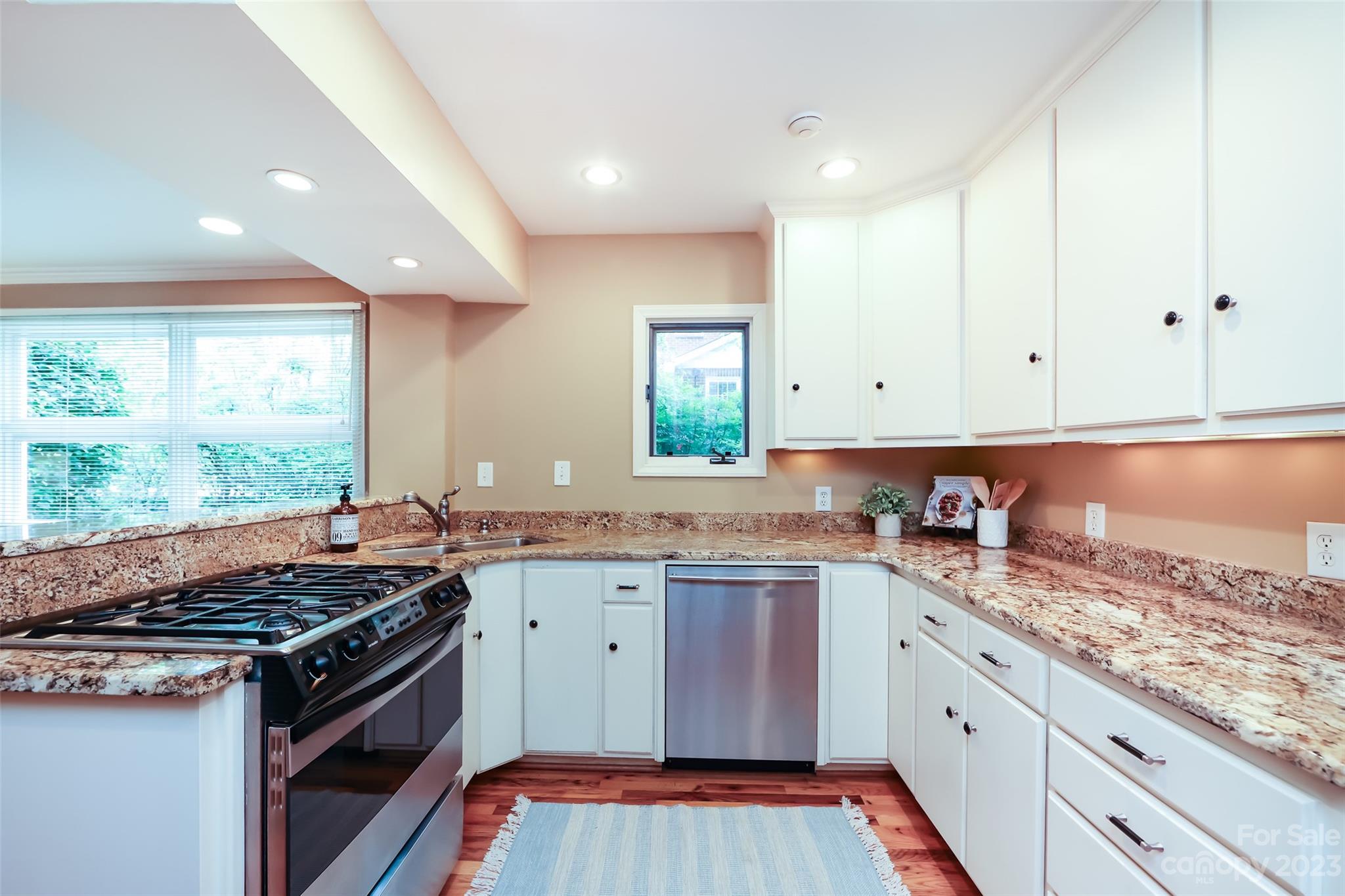 336 Ridgewood Avenue Charlotte NC 28209