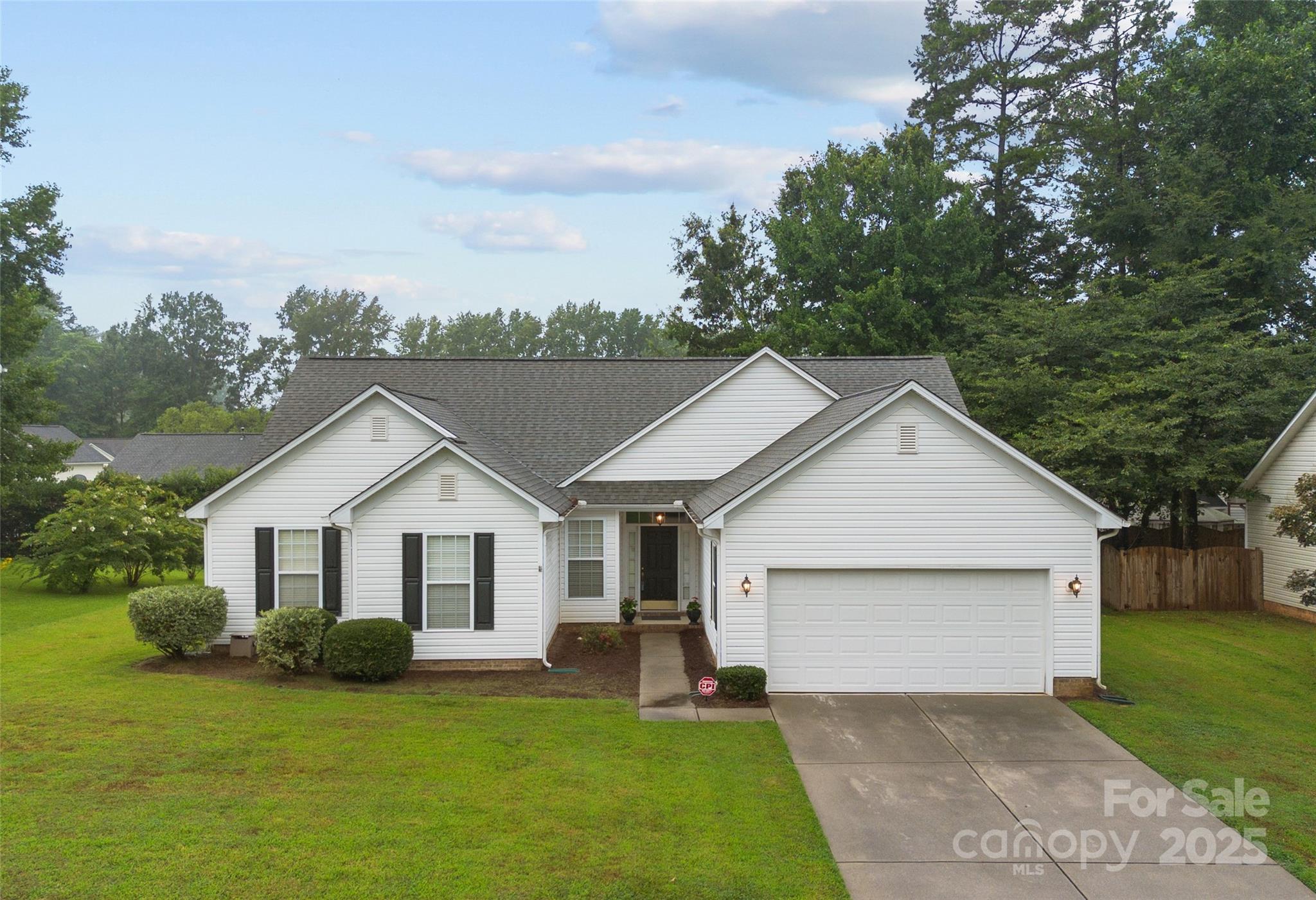 2433 Windsor Chase Drive Matthews NC 28105