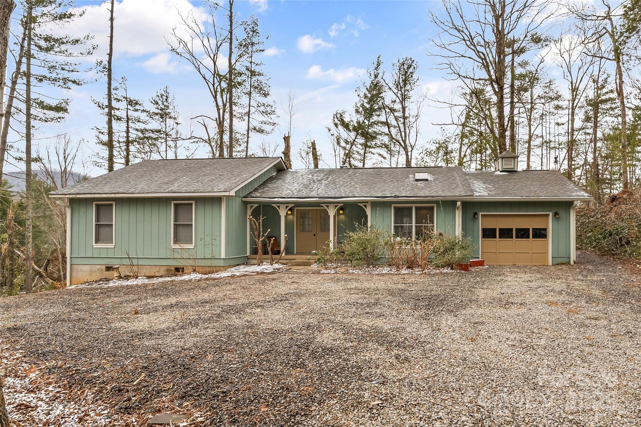 29 W Black Oak Drive Asheville NC 28804