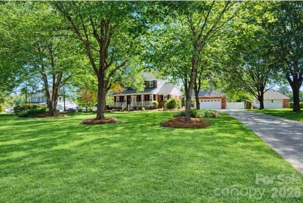 8225 Kensington Lane Harrisburg NC 28075