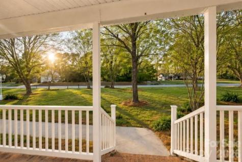 8225 Kensington Lane Harrisburg NC 28075
