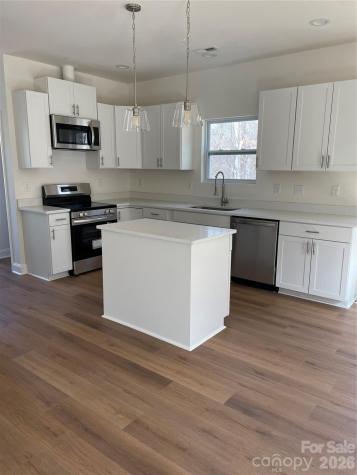 2241 Beauty Street Statesville NC 28625