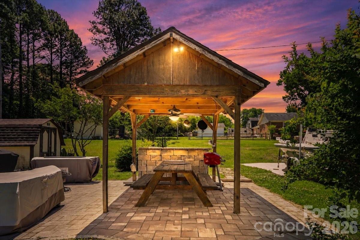 13507 Four Oaks Lane Matthews NC 28105