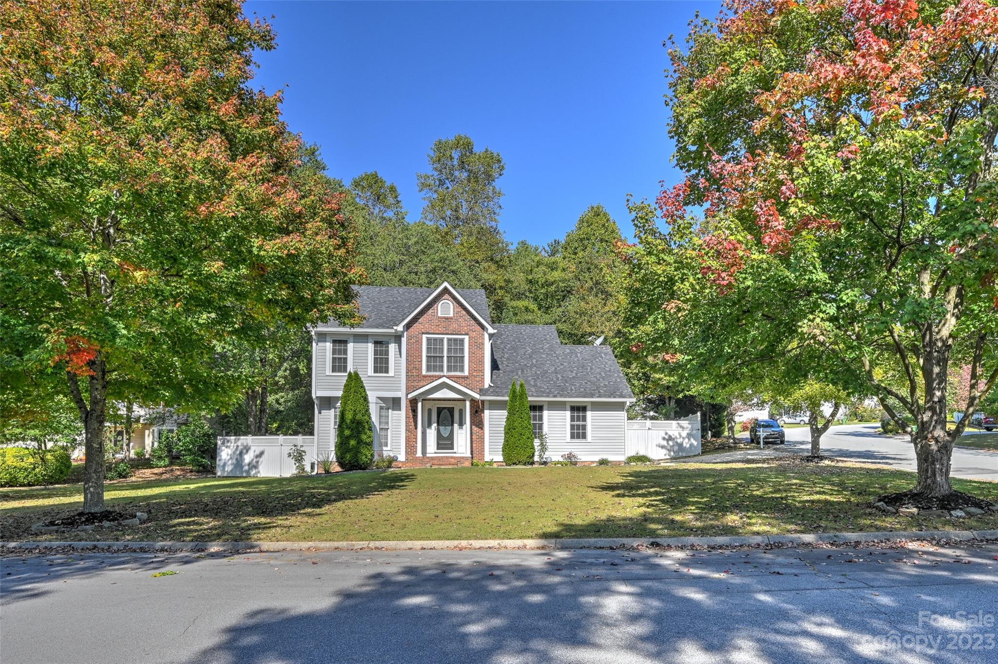 28 Southchase Drive Fletcher NC 28732
