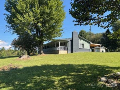 43 Flaming Arrow Drive Whittier NC 28789