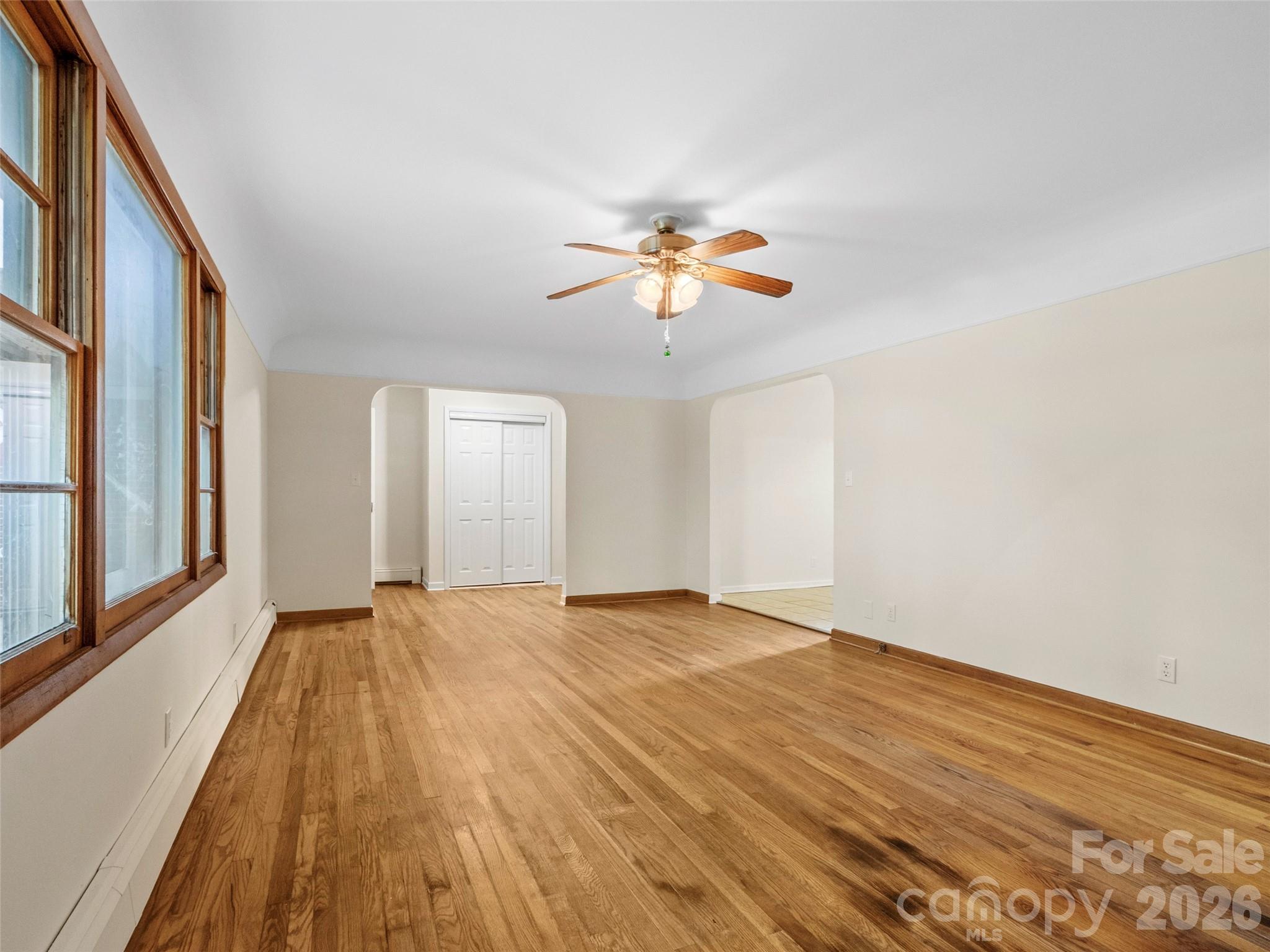 309 Presnell Street Burnsville NC 28714