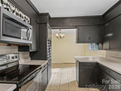 309 Presnell Street Burnsville NC 28714