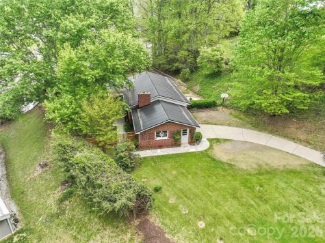 309 Presnell Street Burnsville NC 28714